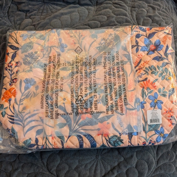 Small Vera Tote in Paradise Coral NWT - Picture 2 of 6